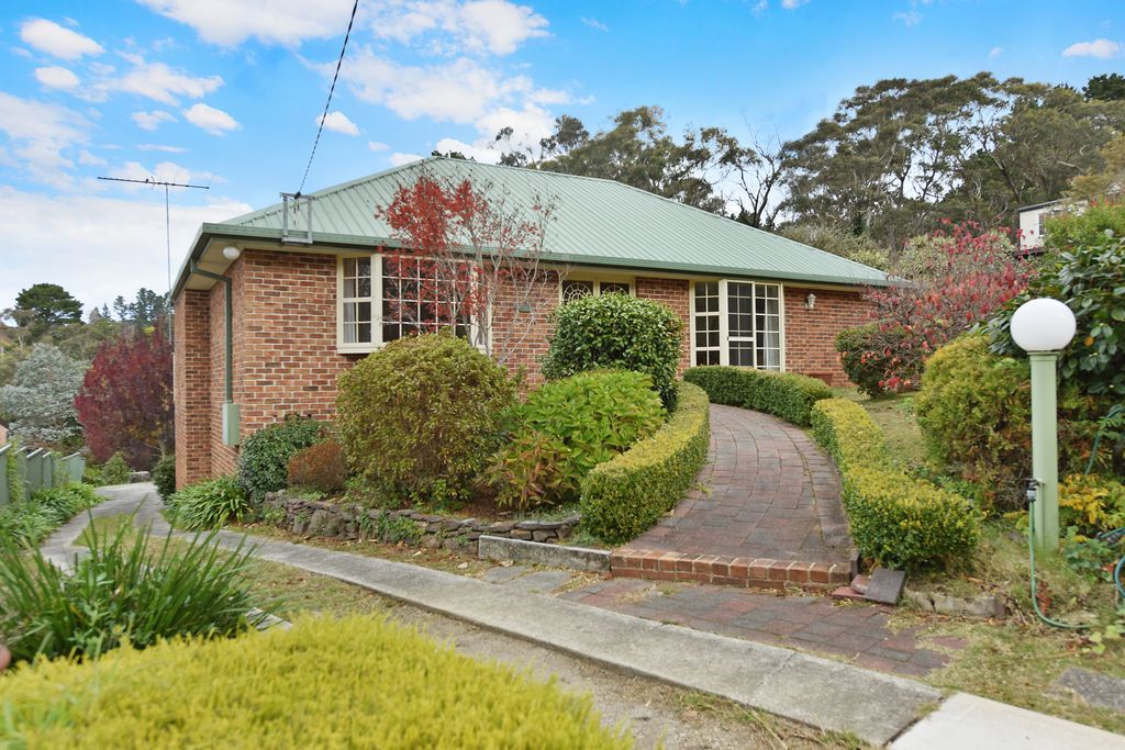 27 Kurrawang Street, Leura NSW 2780, Image 0