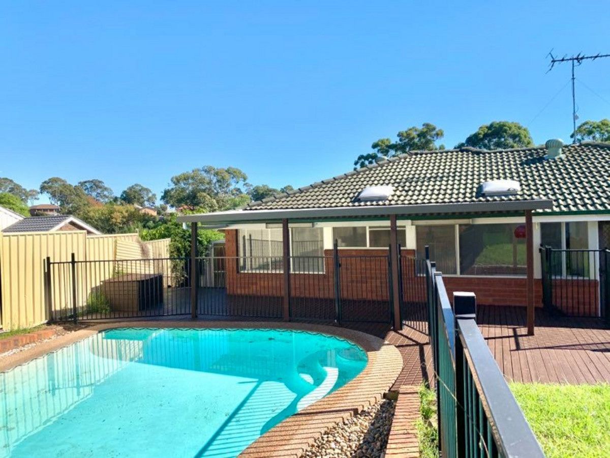 3 bedrooms House in 10 Manooka Crescent BRADBURY NSW, 2560