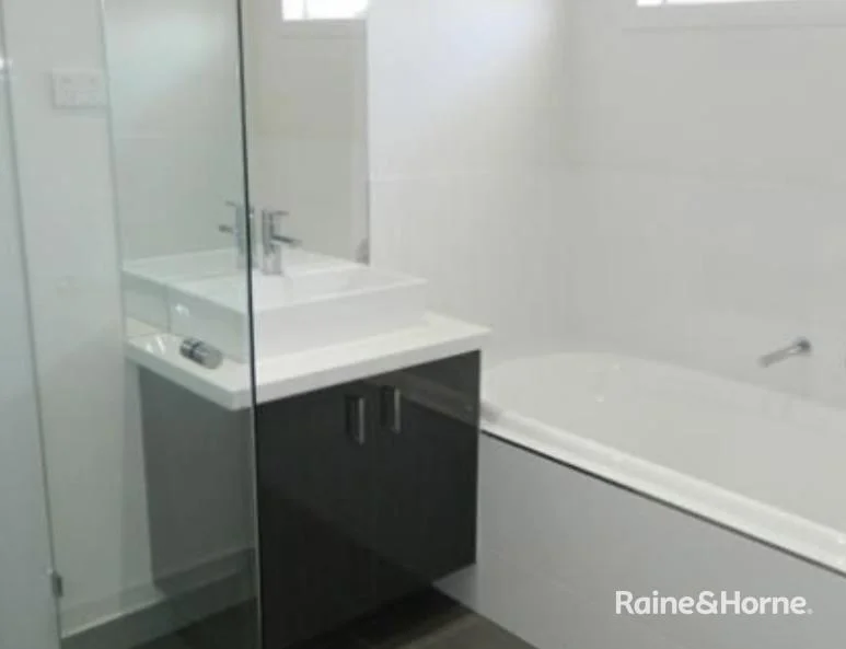 Additional image 10 of 4/30 Laurie Street, Newport VIC 3015