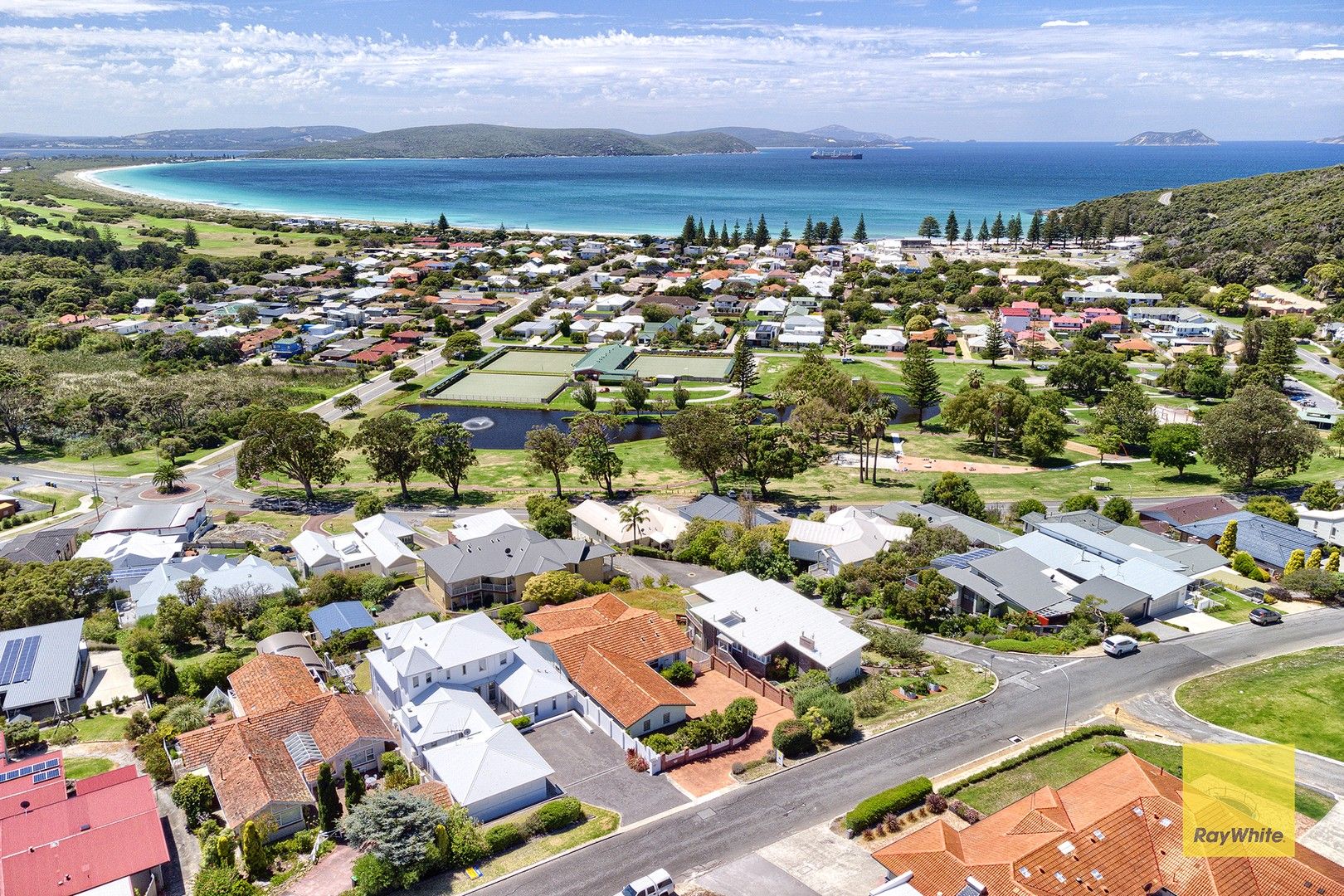 60 Wylie Crescent, Middleton Beach WA 6330, Image 0