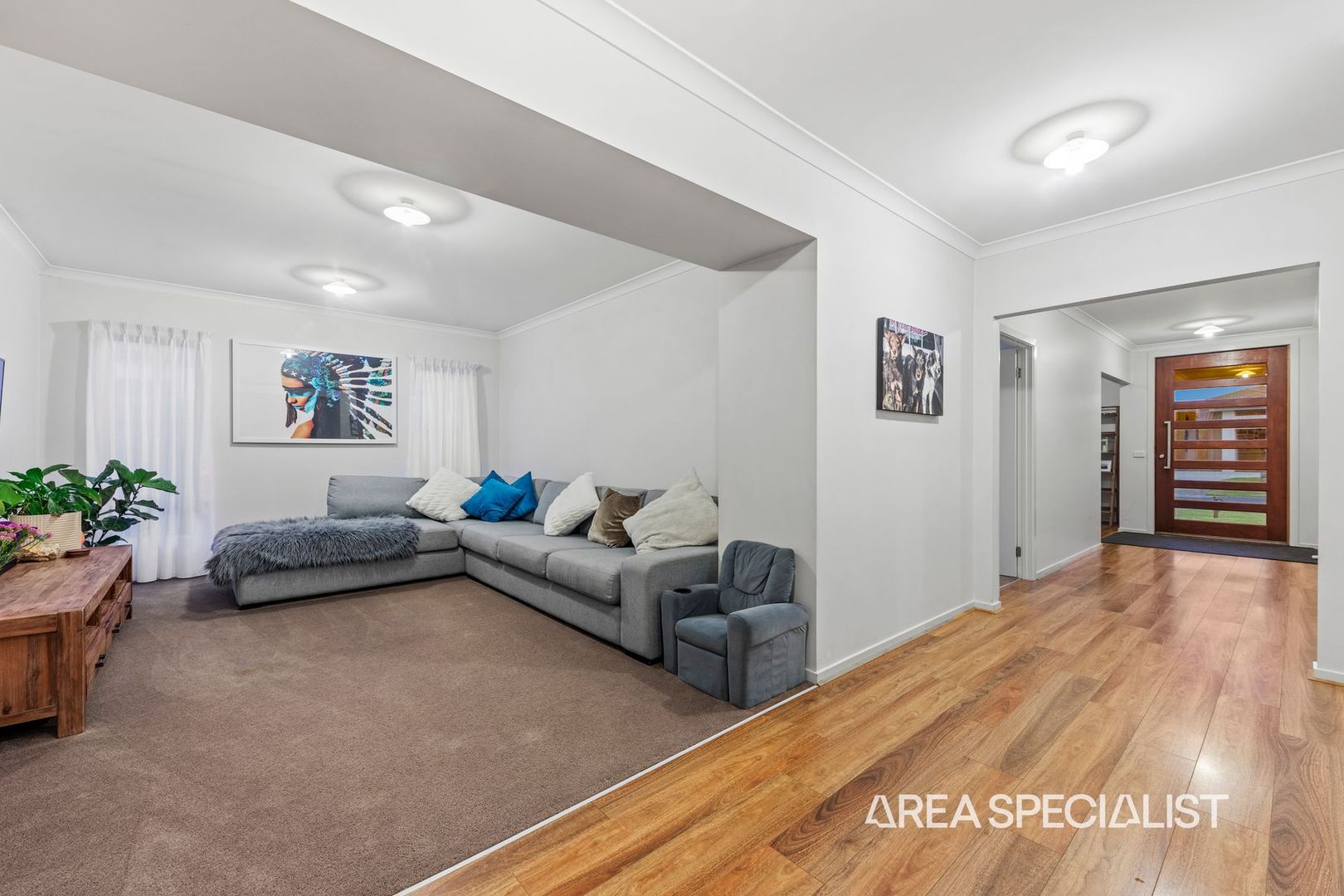 6 Silver Way, Koo Wee Rup VIC 3981, Image 2