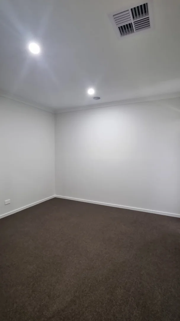 Additional image 8 of 34 Derrimut Street, Rockbank VIC 3335