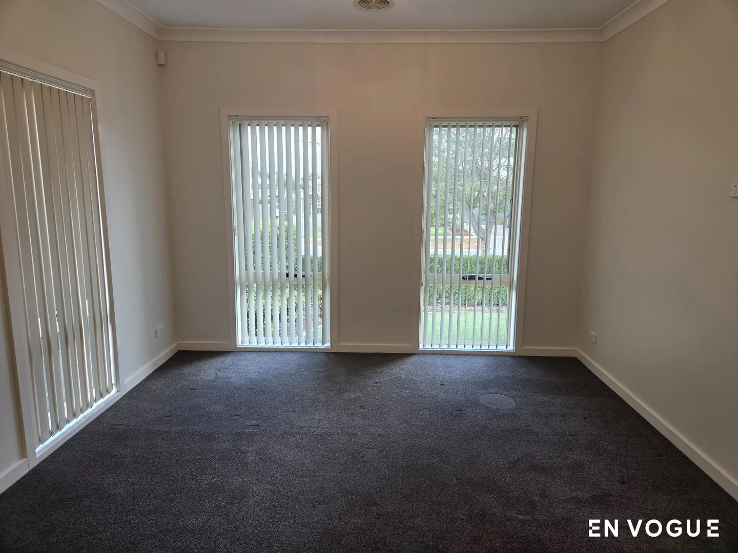 Additional image 3 of 27 Kalianna Street, Harrison ACT 2914