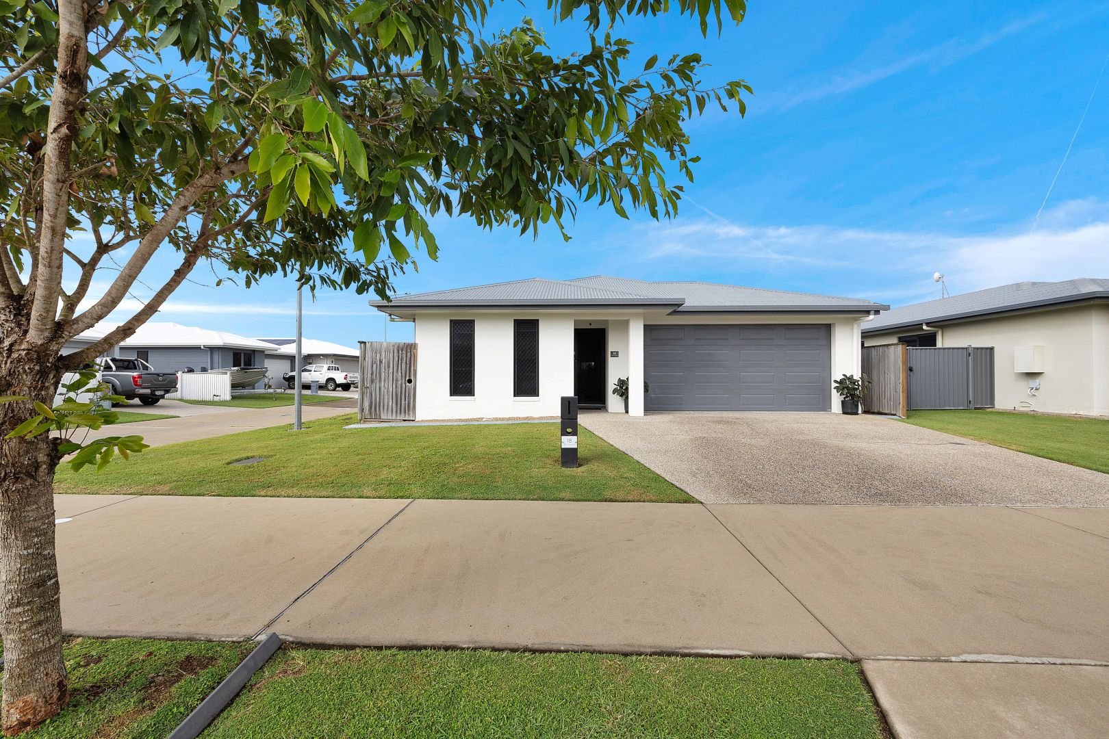 18 Darcy Boulevarde, Beaconsfield QLD 4740, Image 2