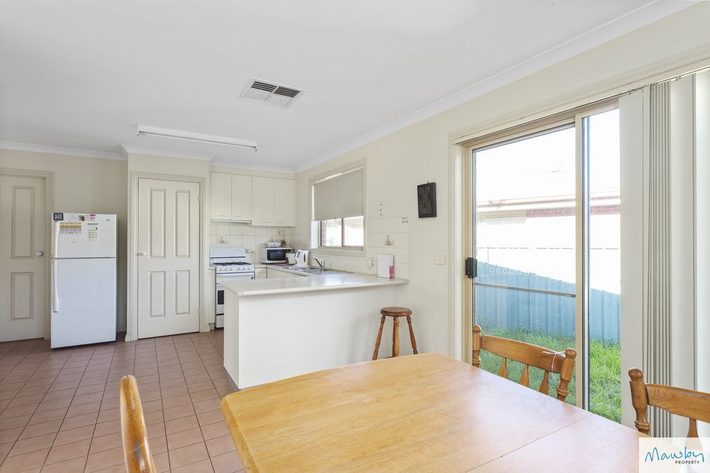 239 Aspinall Street, Kangaroo Flat VIC 3555, Image 2