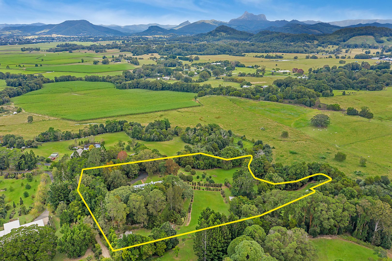 4 bedrooms Rural in 32 Braemar Place URLIUP NSW, 2484