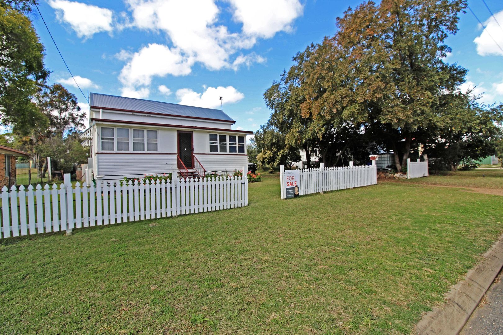 3 bedrooms House in 12 Devitt St WARWICK QLD, 4370