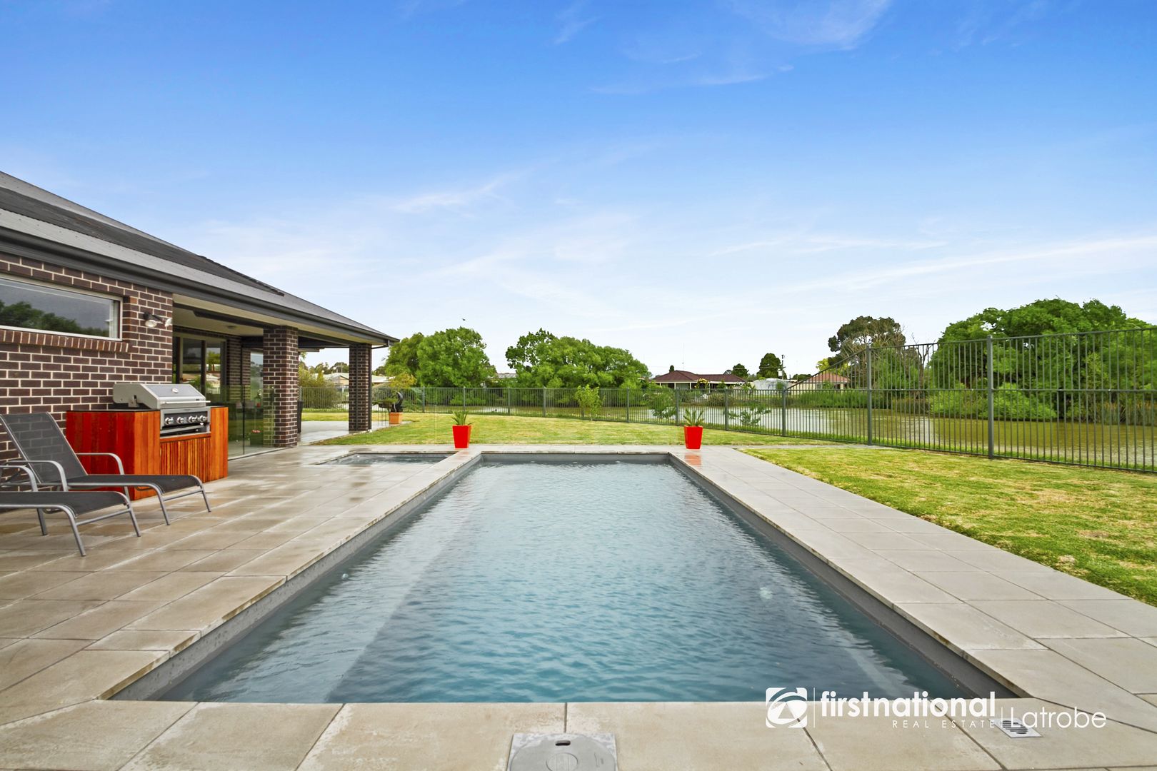 5 Waterrun Close, Traralgon VIC 3844, Image 2