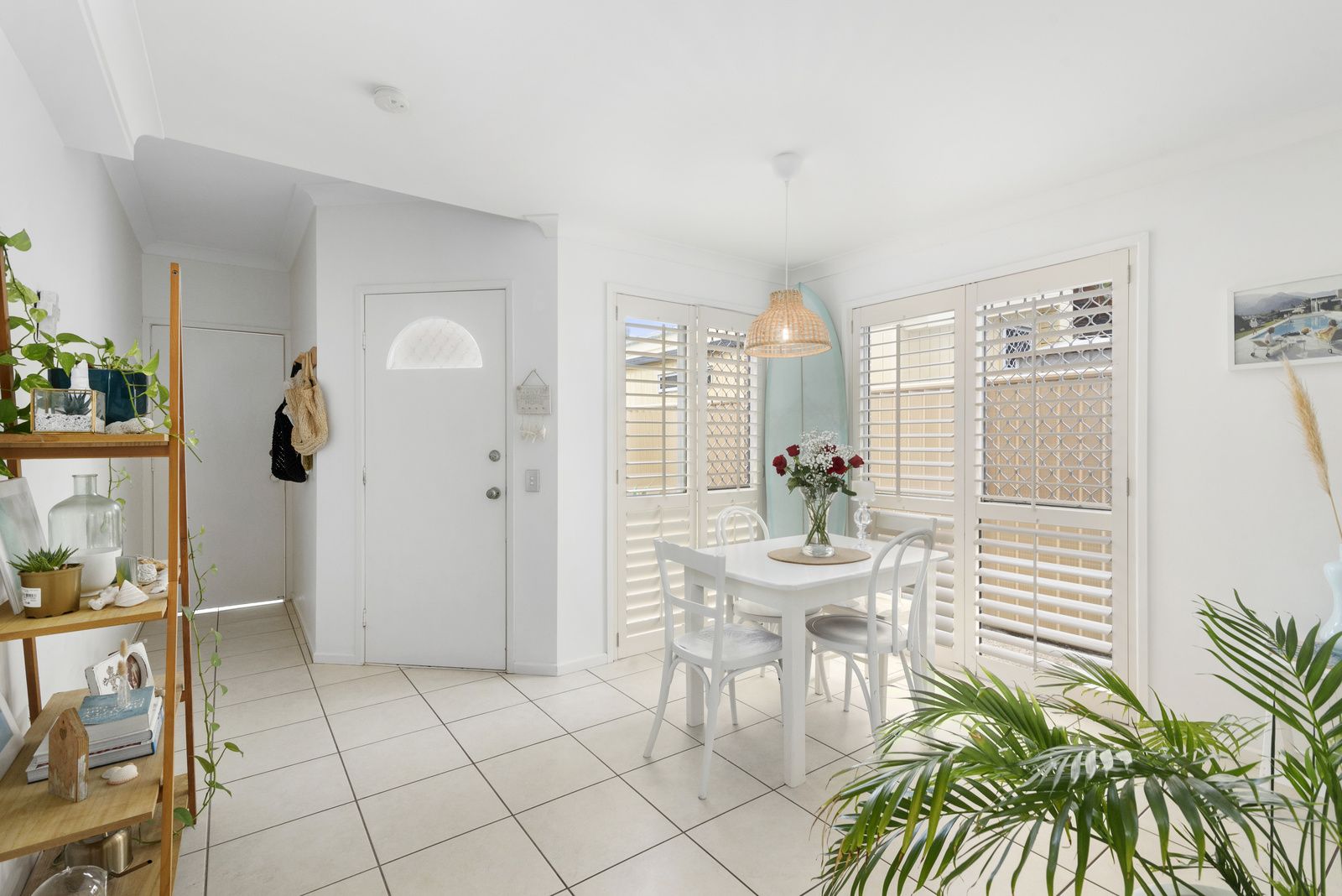 1/4 First Avenue, Palm Beach QLD 4221, Image 2