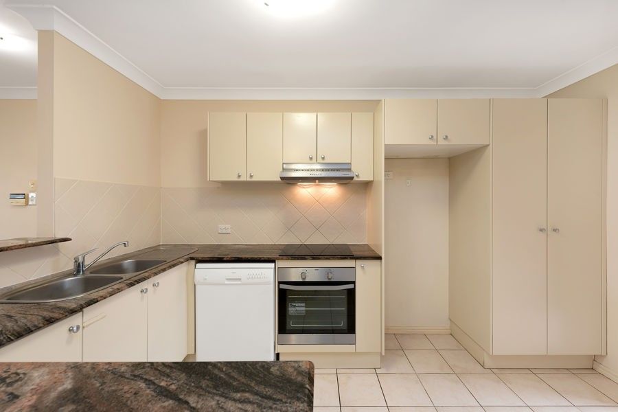 7/108 Meadowlands Road, Carina QLD 4152, Image 2