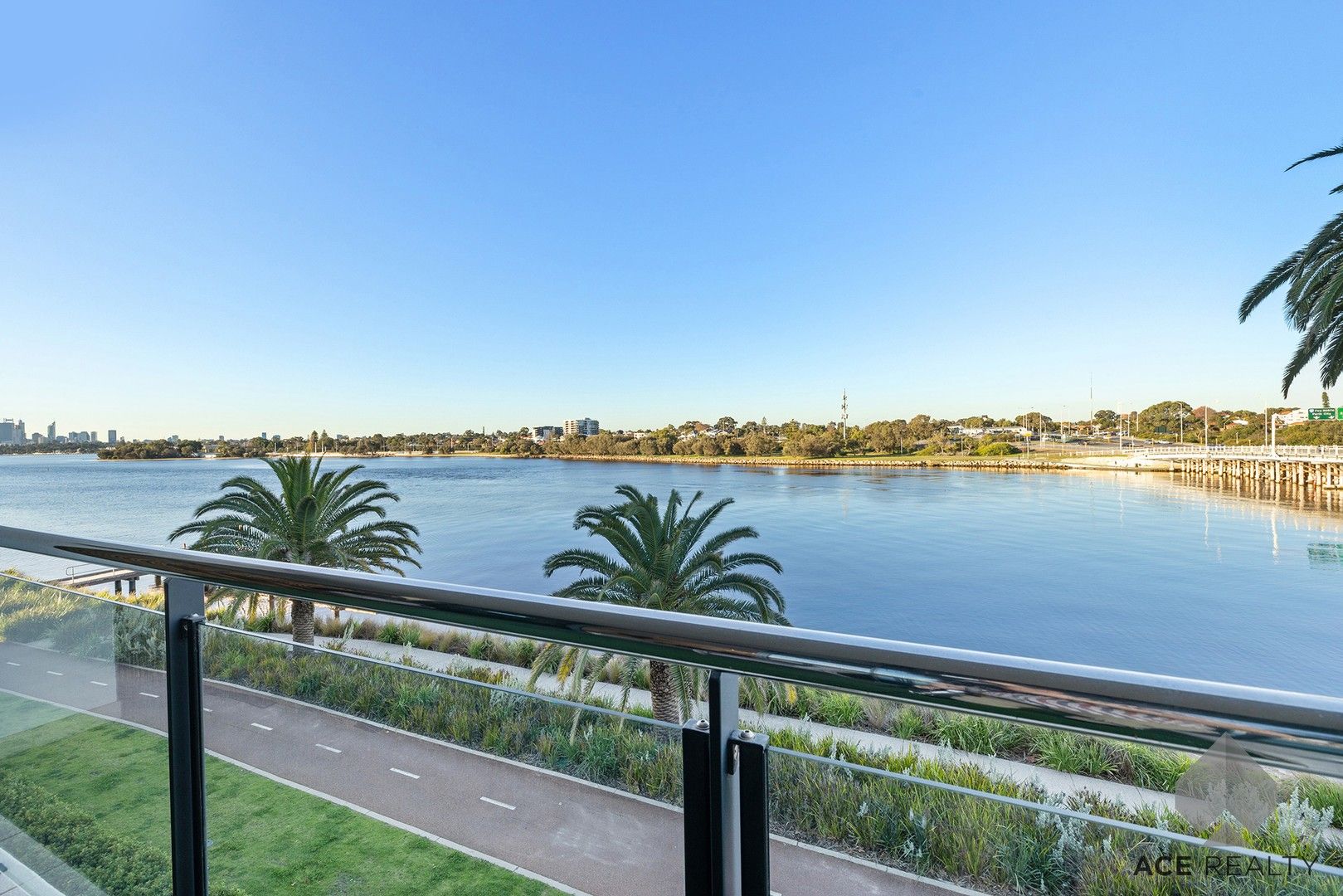 E302/70 Canning Beach Road, Applecross WA 6153, Image 0