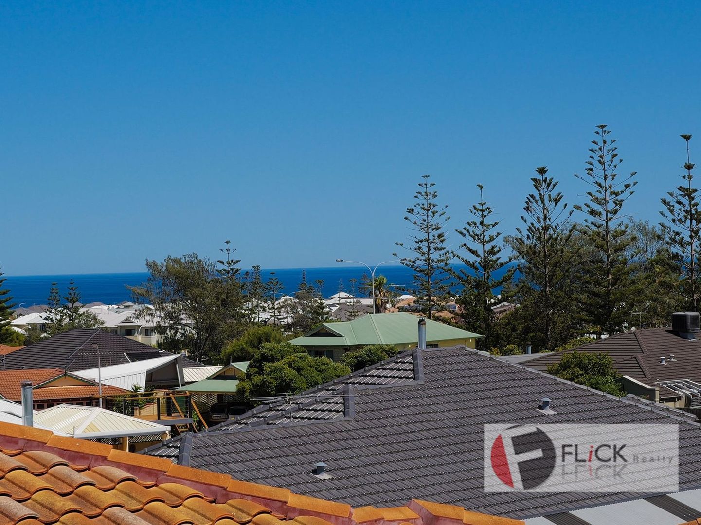 9 Rhodes Close, Mindarie WA 6030, Image 1