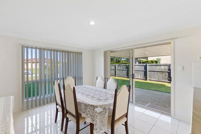 1  / 41 Pembridge Cct, Urraween QLD 4655, Image 2