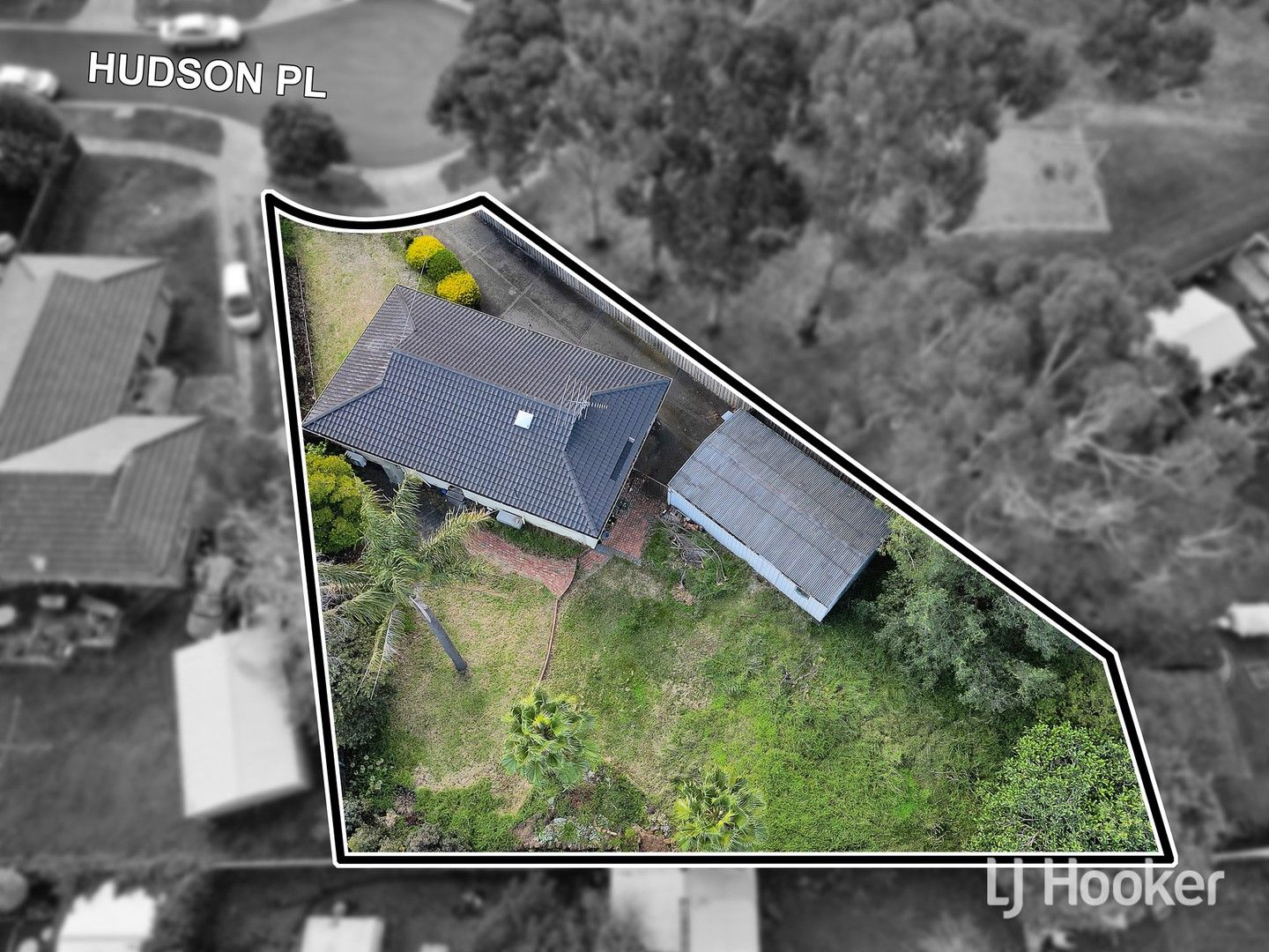 3 bedrooms House in 18 Hudson Place MELTON VIC, 3337