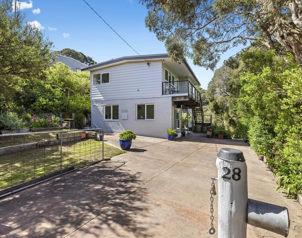 28 Lansdowne Street, Blairgowrie VIC 3942