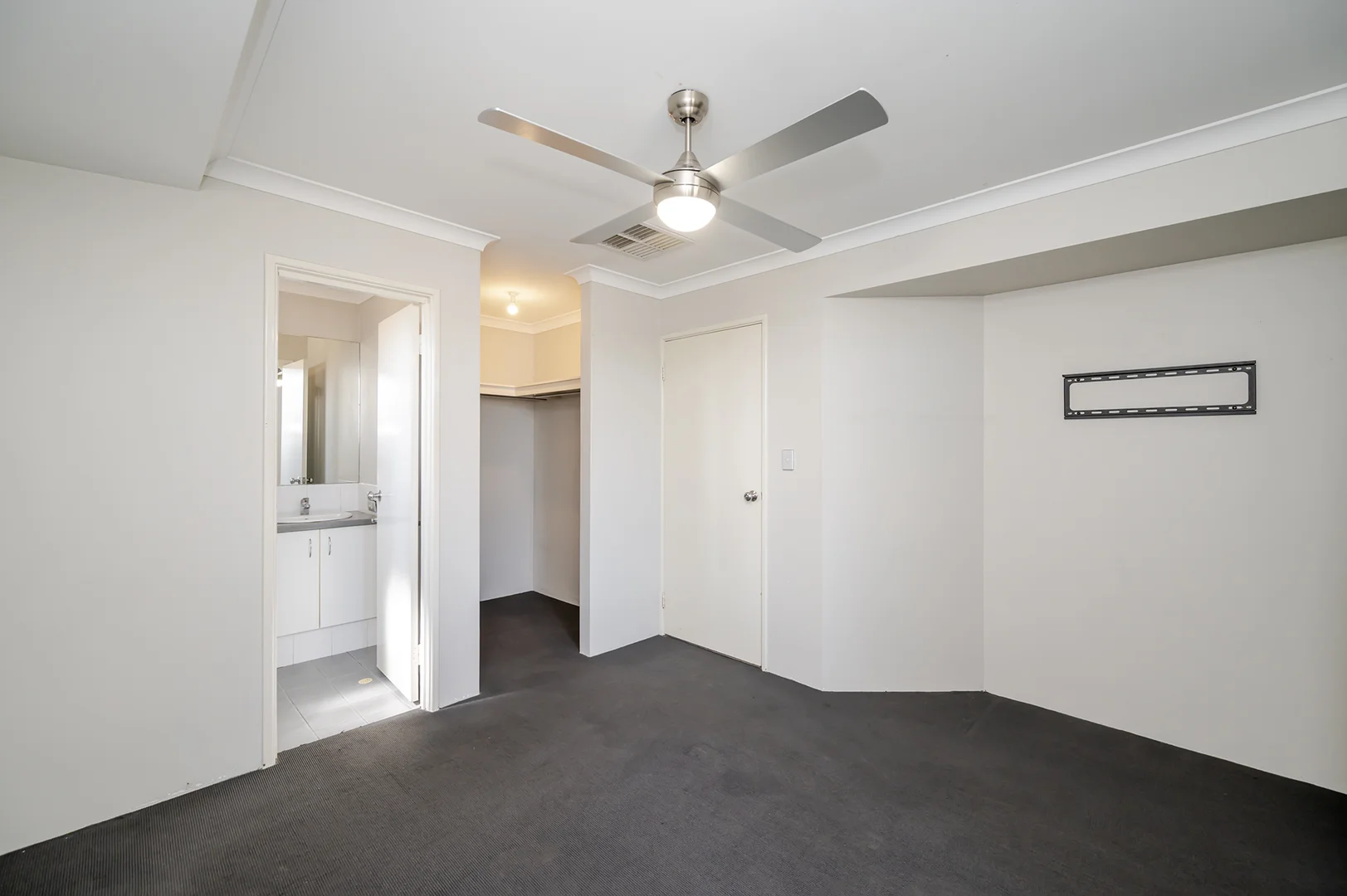 Additional image 14 of 1 Rosea Way, Banksia Grove WA 6031