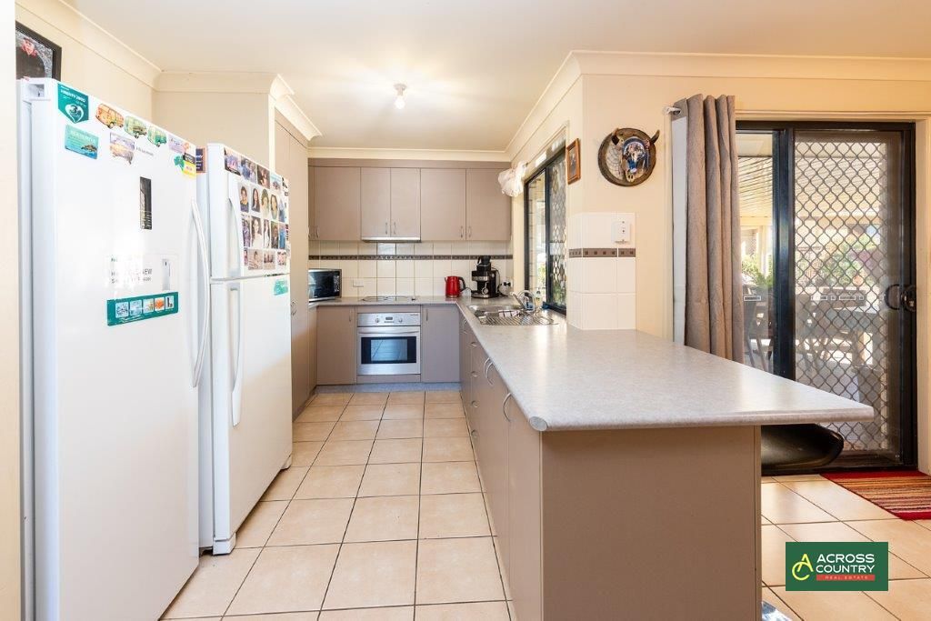 83 Cadell Street, Wondai QLD 4606, Image 2