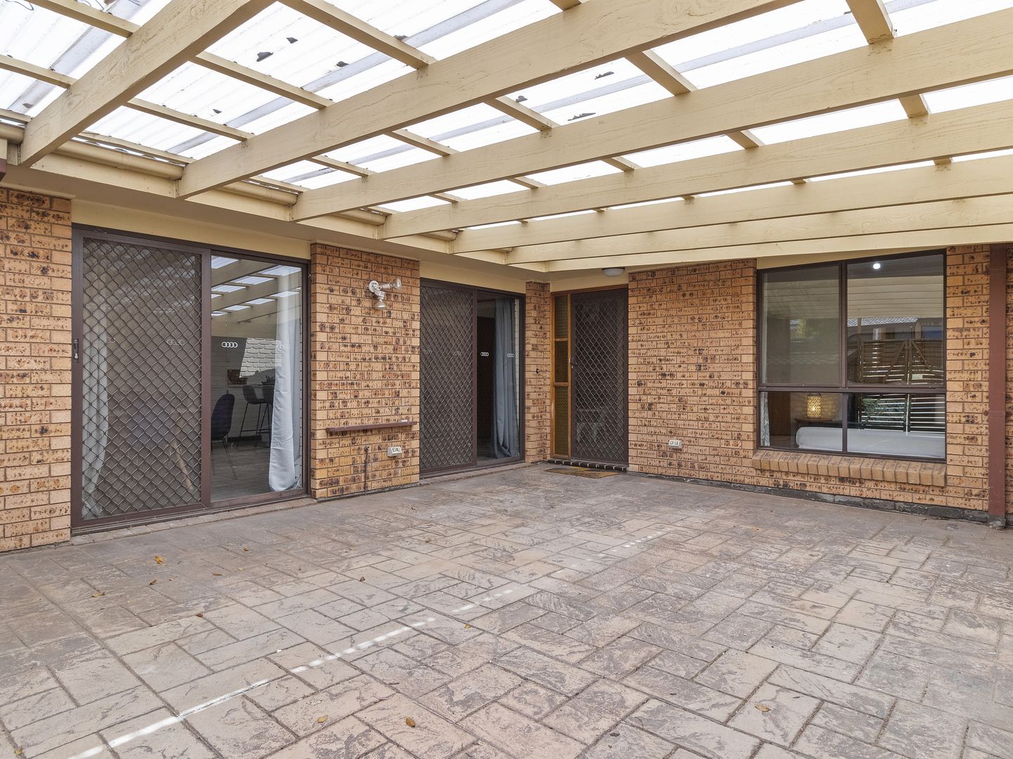 6 Moorehead Place, Latham ACT 2615, Image 2