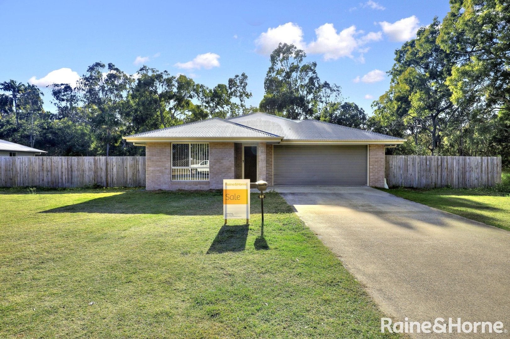 4 bedrooms House in 68 Malvern Drive MOORE PARK BEACH QLD, 4670