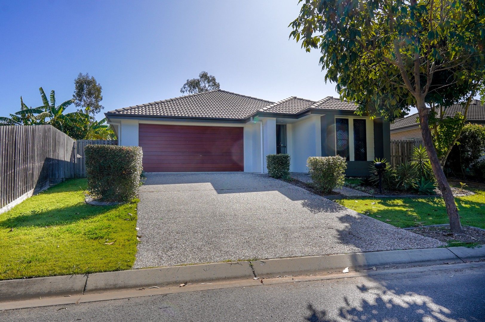 4 bedrooms House in 30 Quinn Close AUGUSTINE HEIGHTS QLD, 4300