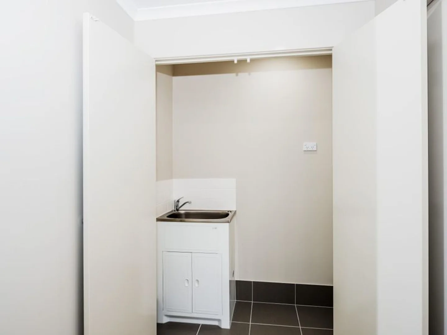 Additional image 9 of 2/8 Capuchin Close, Dakabin QLD 4503