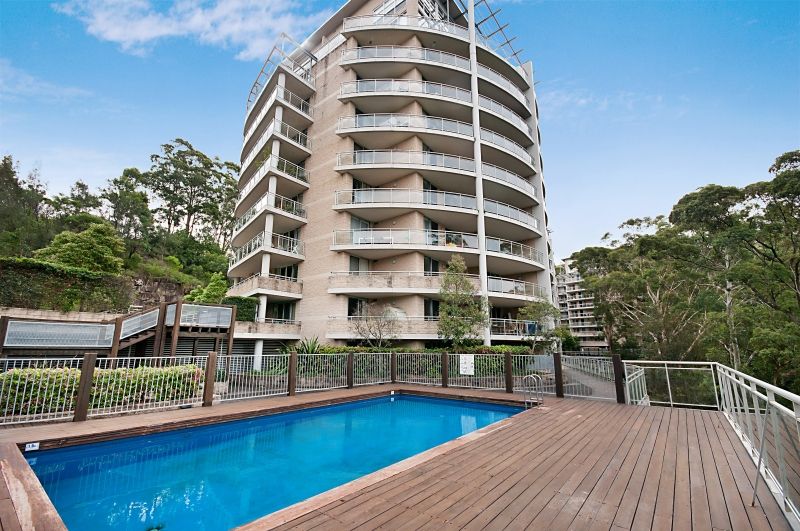 2 bedrooms Apartment / Unit / Flat in 211/80 John Whiteway Drive GOSFORD NSW, 2250