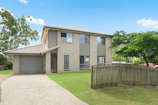 67 Pickthorne Street, Holland Park West QLD 4121