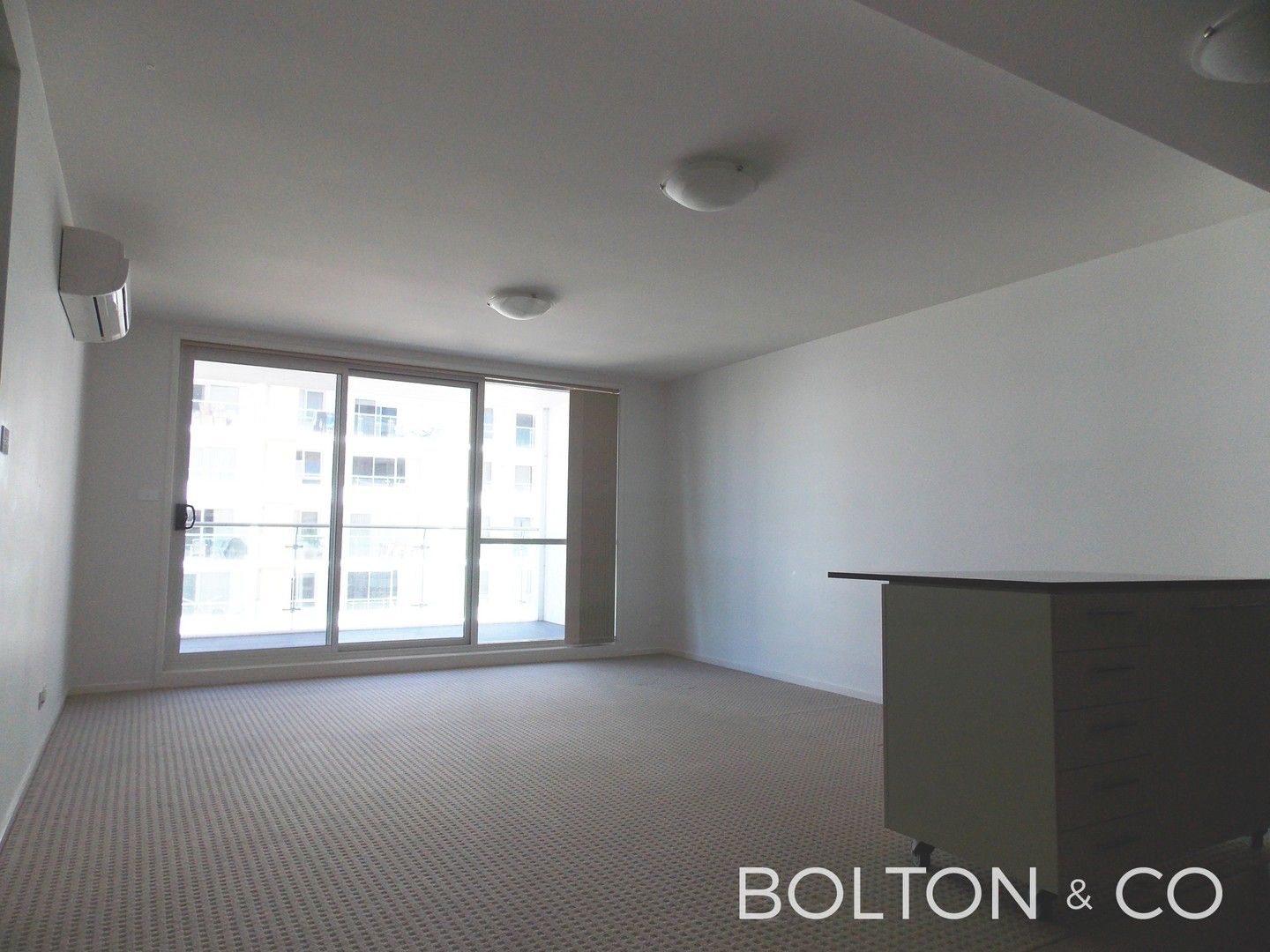 1 bedrooms Apartment / Unit / Flat in 25/68 College Street BELCONNEN ACT, 2617