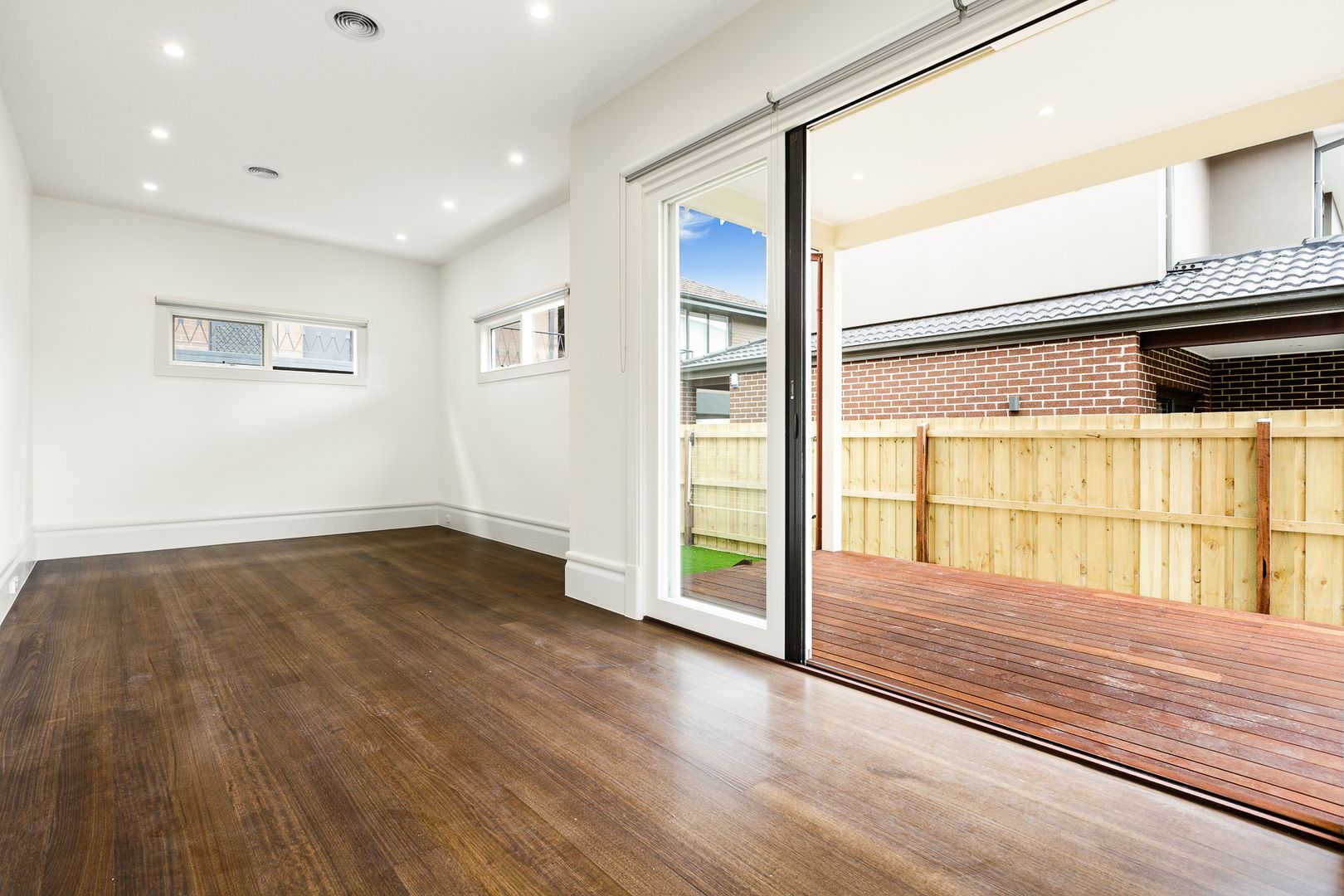 1/6 Shirley Grove, St Kilda East VIC 3183, Image 2