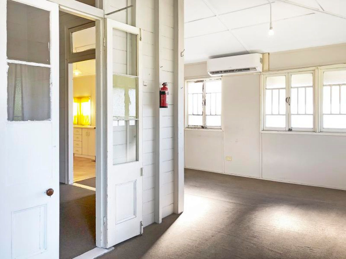 1/120 Denison Street, Rockhampton City QLD 4700 Apartment For Rent