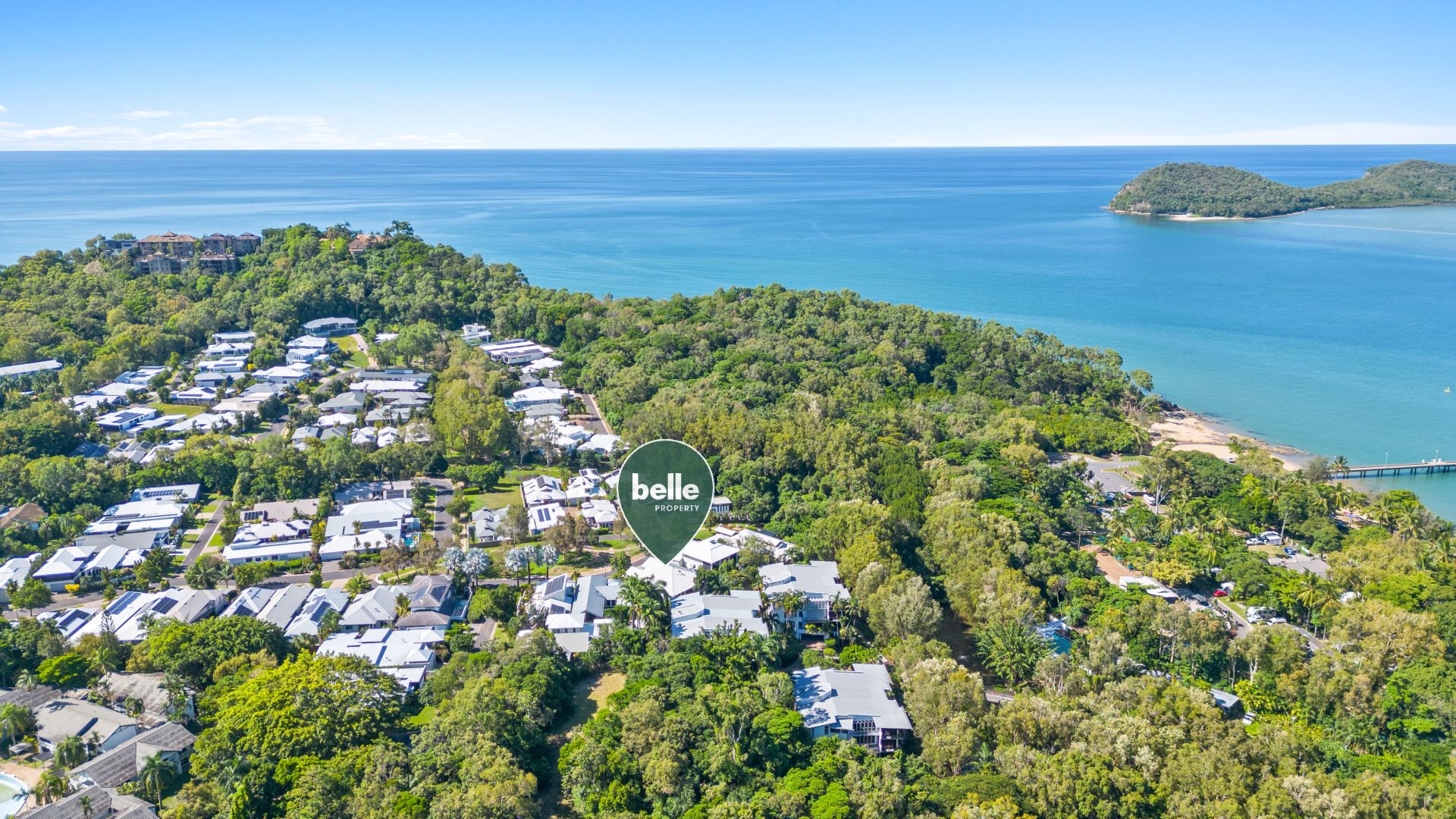 4 bedrooms House in 62 Ocean Drive PALM COVE QLD, 4879