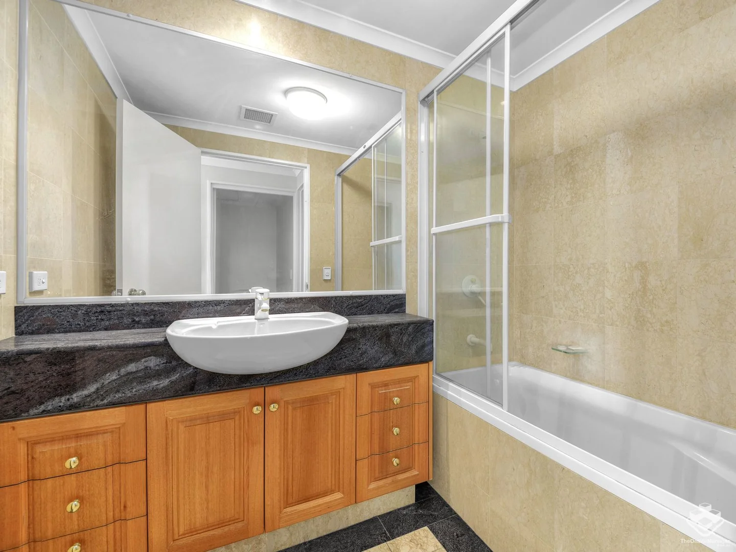 Additional image 7 of ID:21170938/8 Goodwin Street, Kangaroo Point QLD 4169