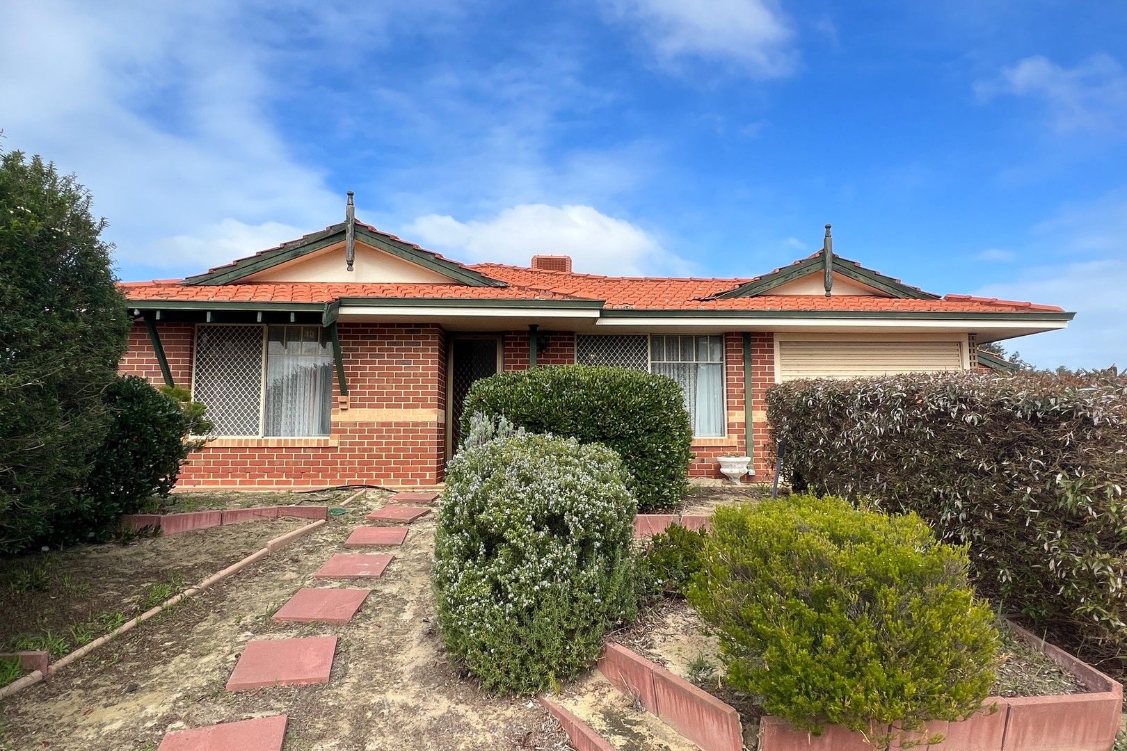 3 bedrooms House in 13A Sittana Place BEECHBORO WA, 6063