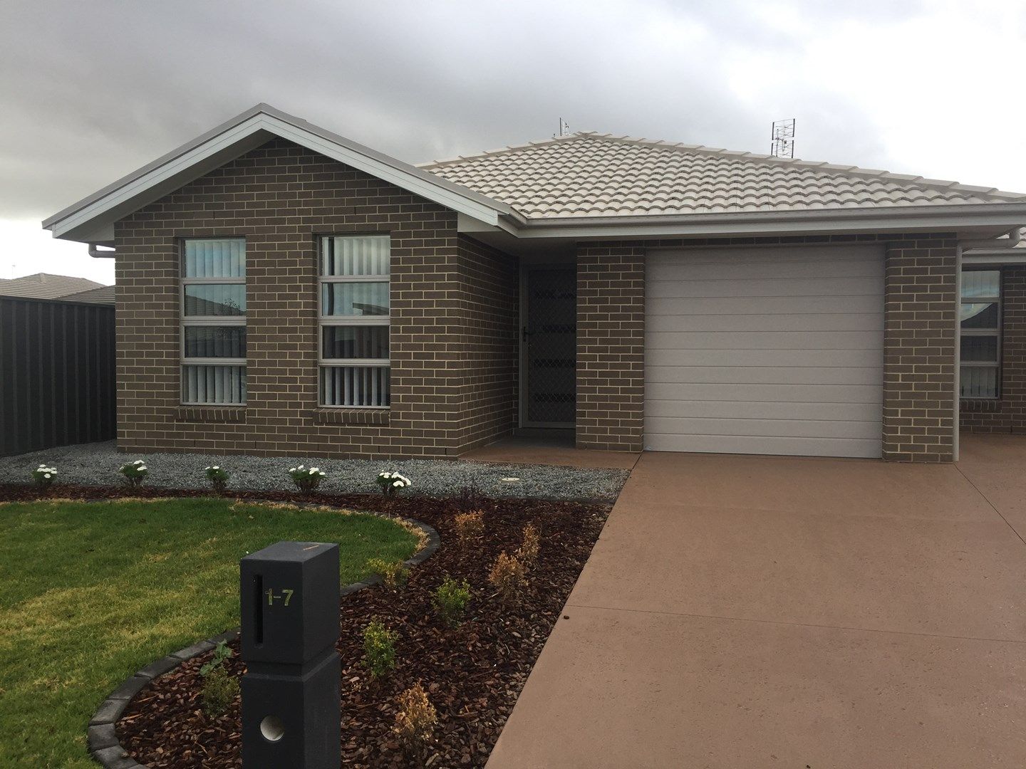 3 bedrooms House in 1/7 Allman Street CLIFTLEIGH NSW, 2321