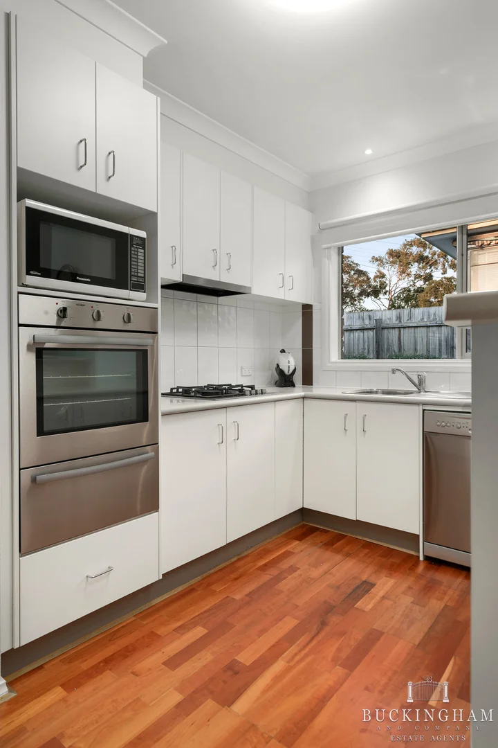 Additional image 5 of 2/64 Rattray Road, Montmorency VIC 3094