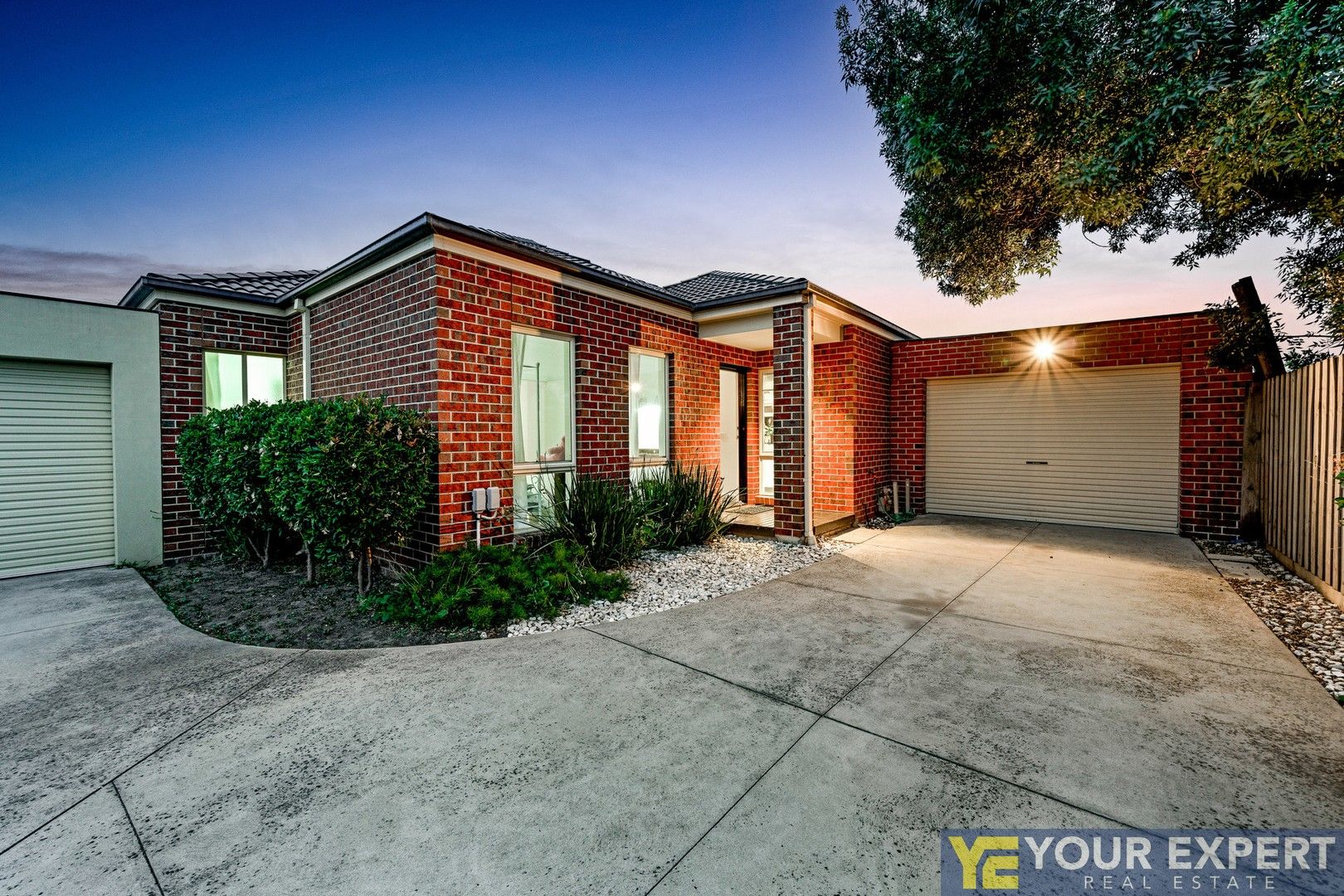 2/2 Wattle Drive, Doveton VIC 3177, Image 0