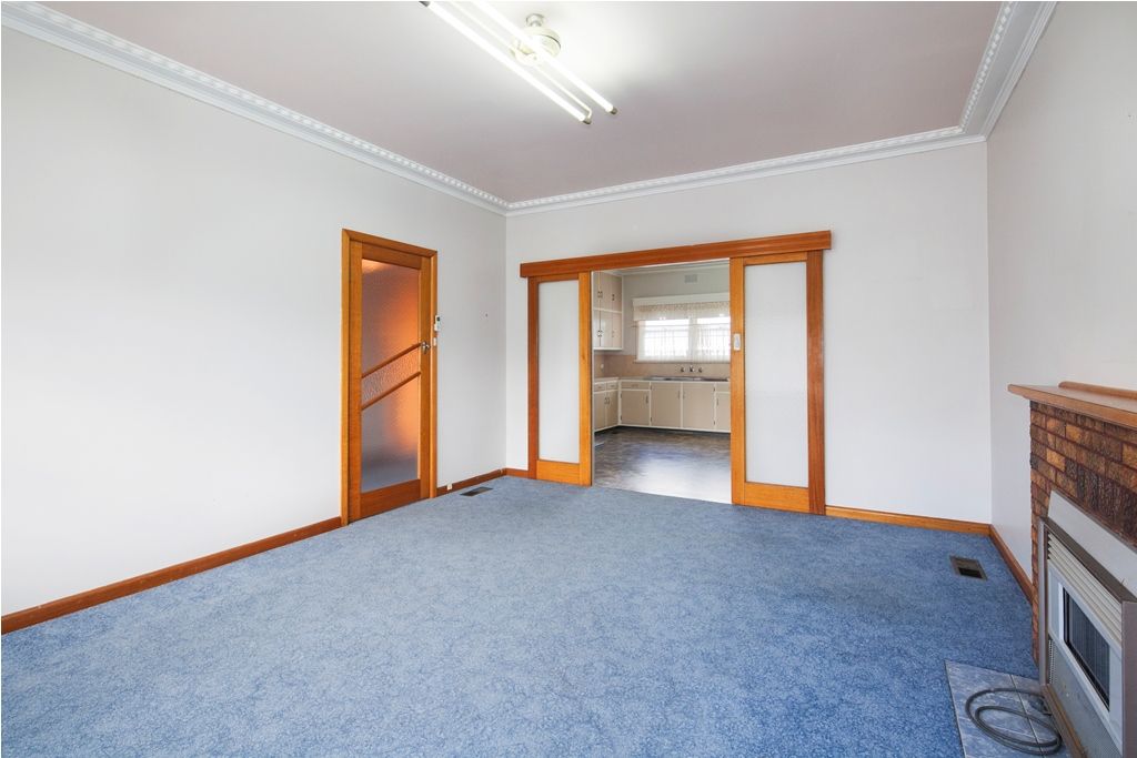 1127 Eyre Street, Newington VIC 3350, Image 2