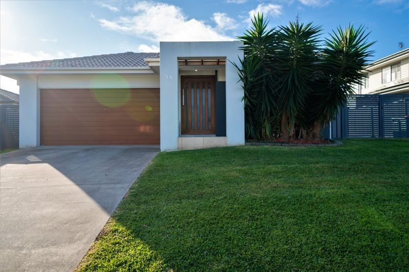 4 bedrooms House in 96 Matthews Parade CORINDI BEACH NSW, 2456