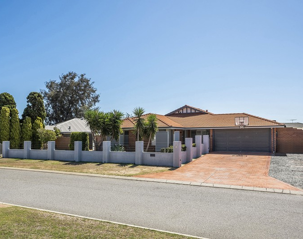 4 St Georges Court, Connolly WA 6027