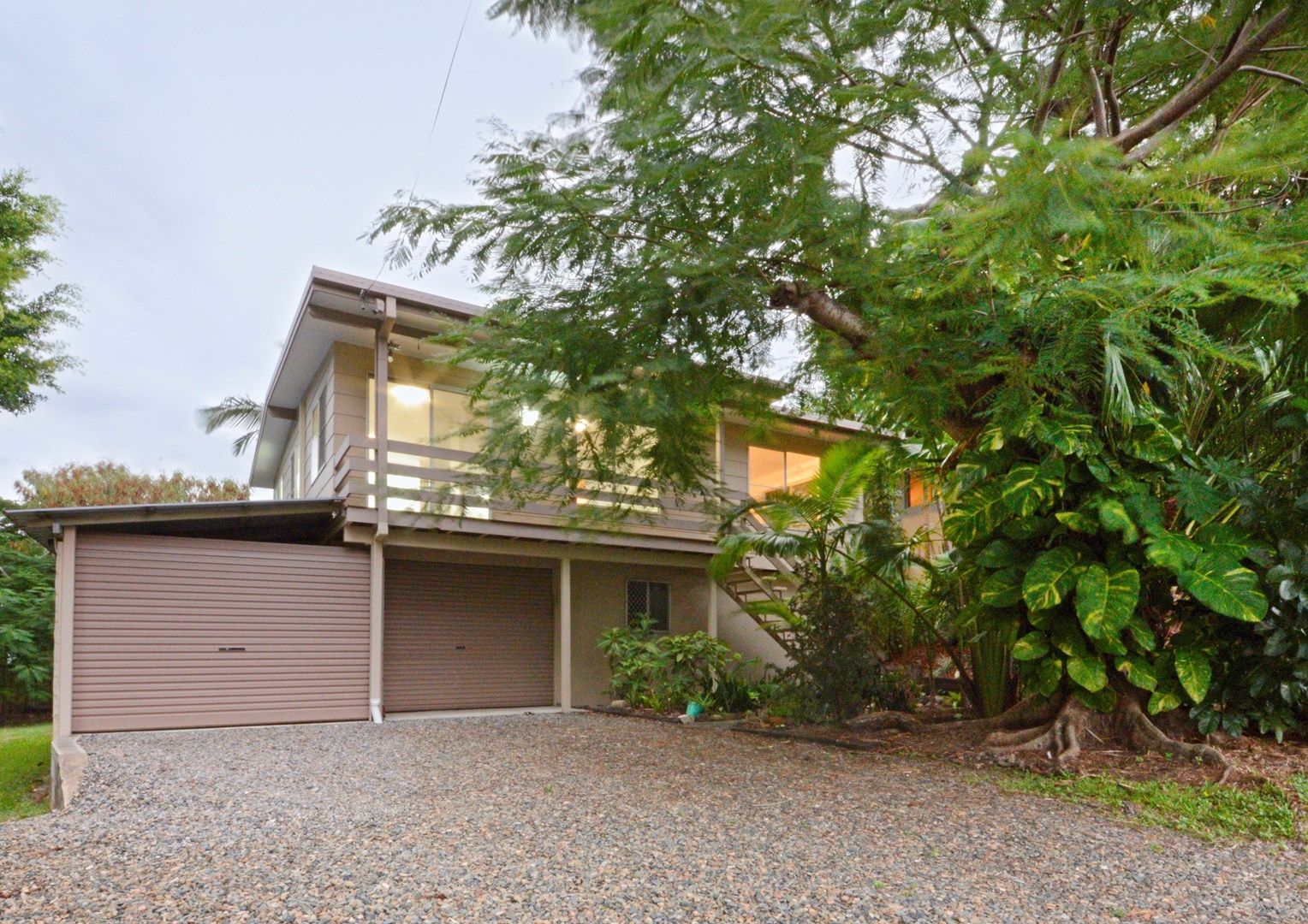 24 Stewart Drive, CANNONVALE QLD 4802, Image 0