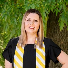 Ray White Oakleigh - Rachel Clements