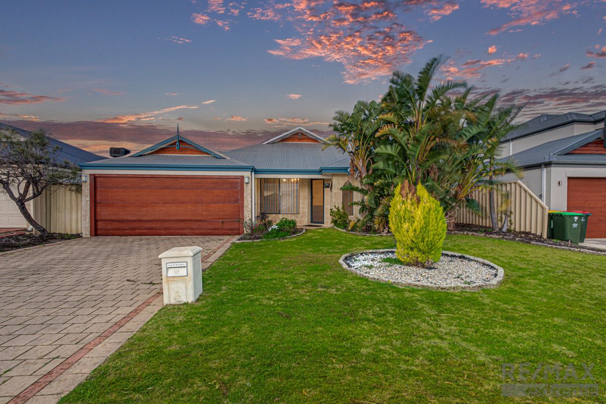 4 bedrooms House in 12 Bodorgan Avenue BUTLER WA, 6036