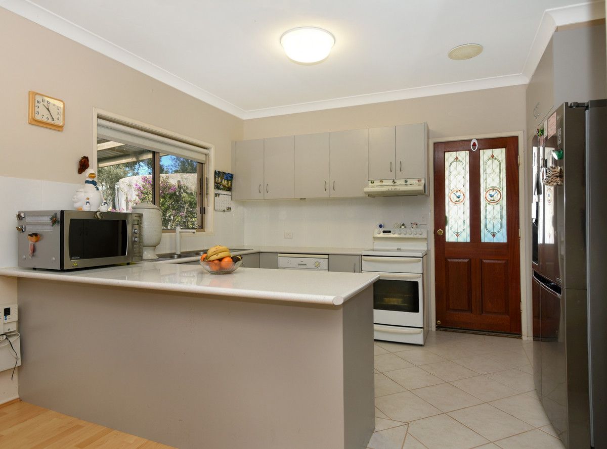 8 Belah Court, Withcott QLD 4352, Image 1