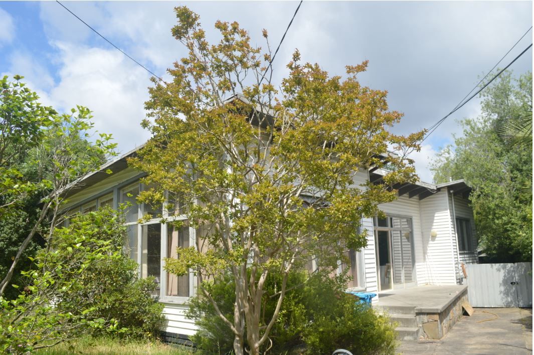 2 bedrooms House in 5 Montgomery Street RINGWOOD VIC, 3134