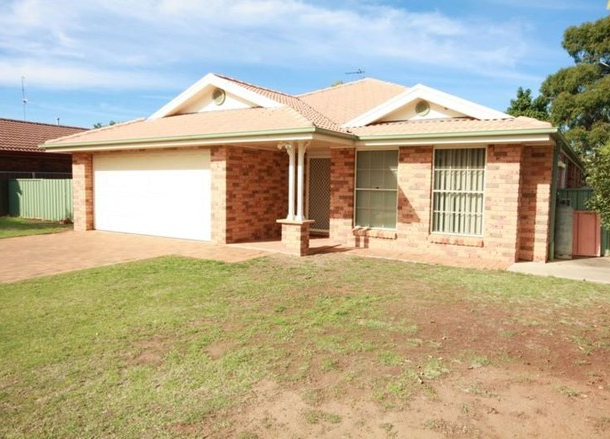 5 Kent Place, Dubbo NSW 2830