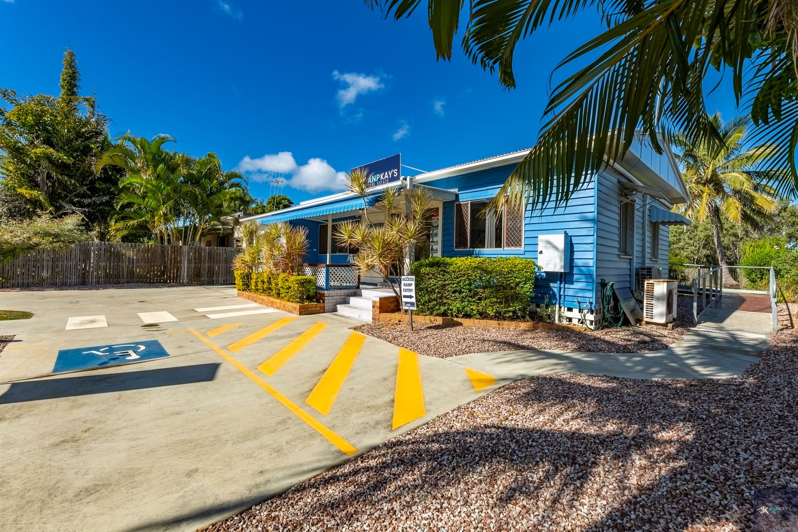 54 Zunker Street, Burnett Heads QLD 4670, Image 2