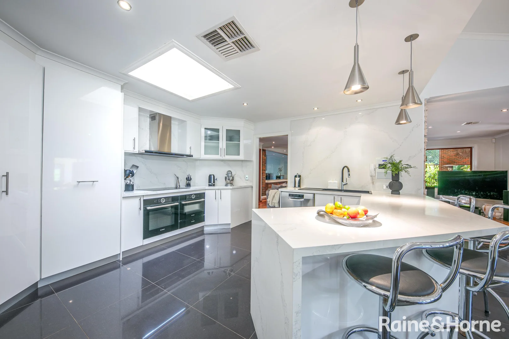 Additional image 5 of 56 Outawood Rise, Gisborne VIC 3437