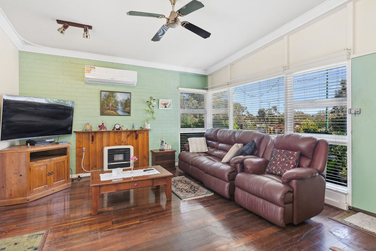 3 bedrooms House in 160 Weaponess Road SCARBOROUGH WA, 6019