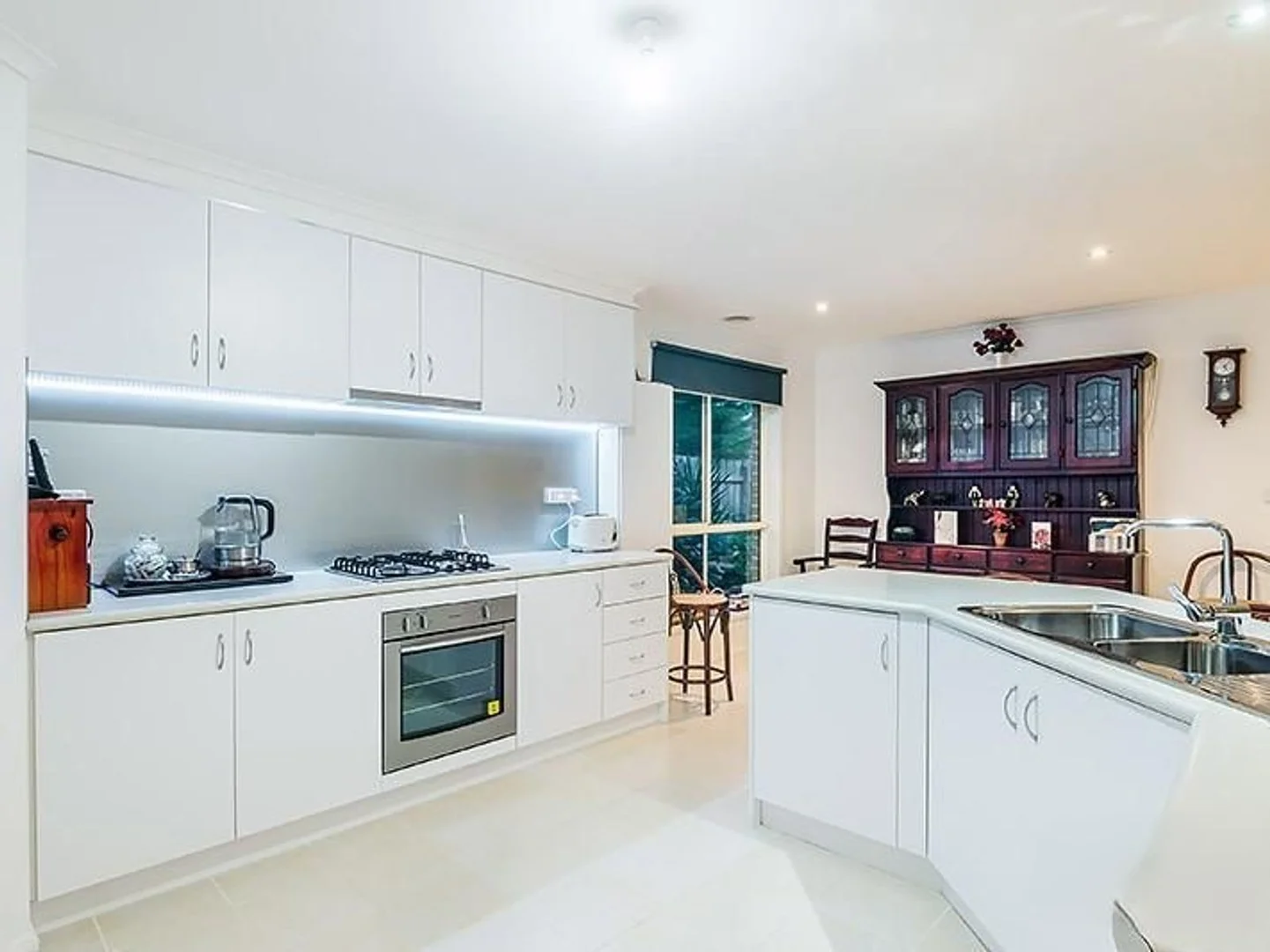 Additional image 5 of 18 Kingsbarn Court, Cranbourne VIC 3977