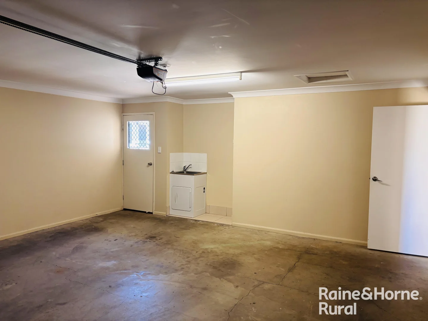 Additional image 13 of 14 Beetson Drive, Roma QLD 4455